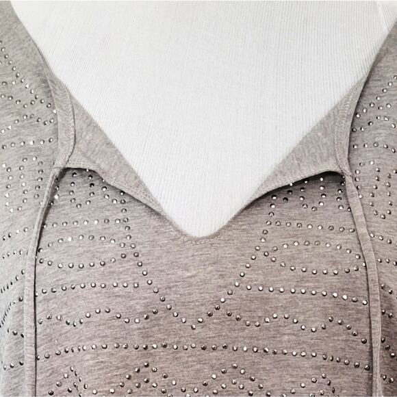 Banana Republic Factory Sleeveless Top Large Gray Embellished Boho Vneck - Picture 4 of 7